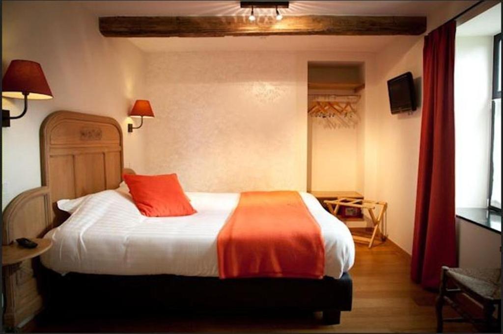 Hotel Le Saint Hadelin Celles  Habitación foto